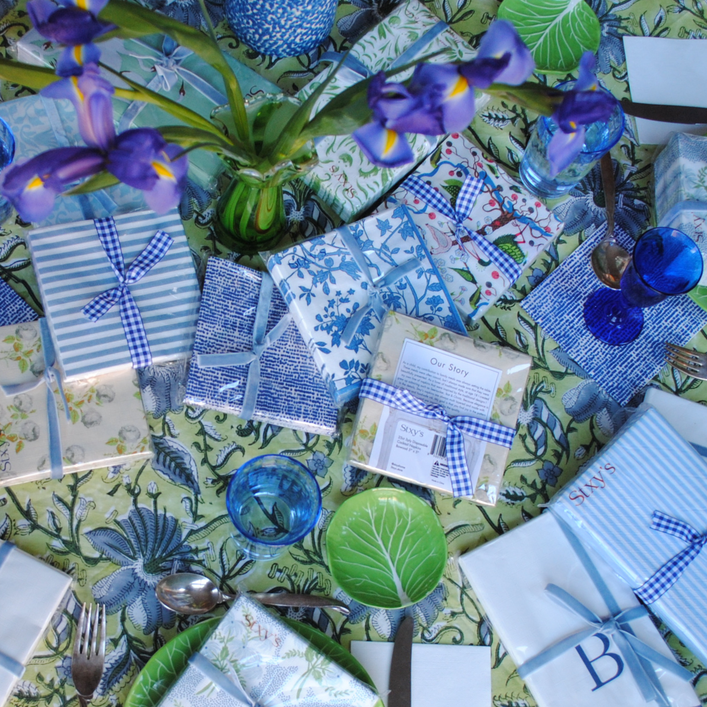 Blue Floral Bunny Easter Guest Napkins