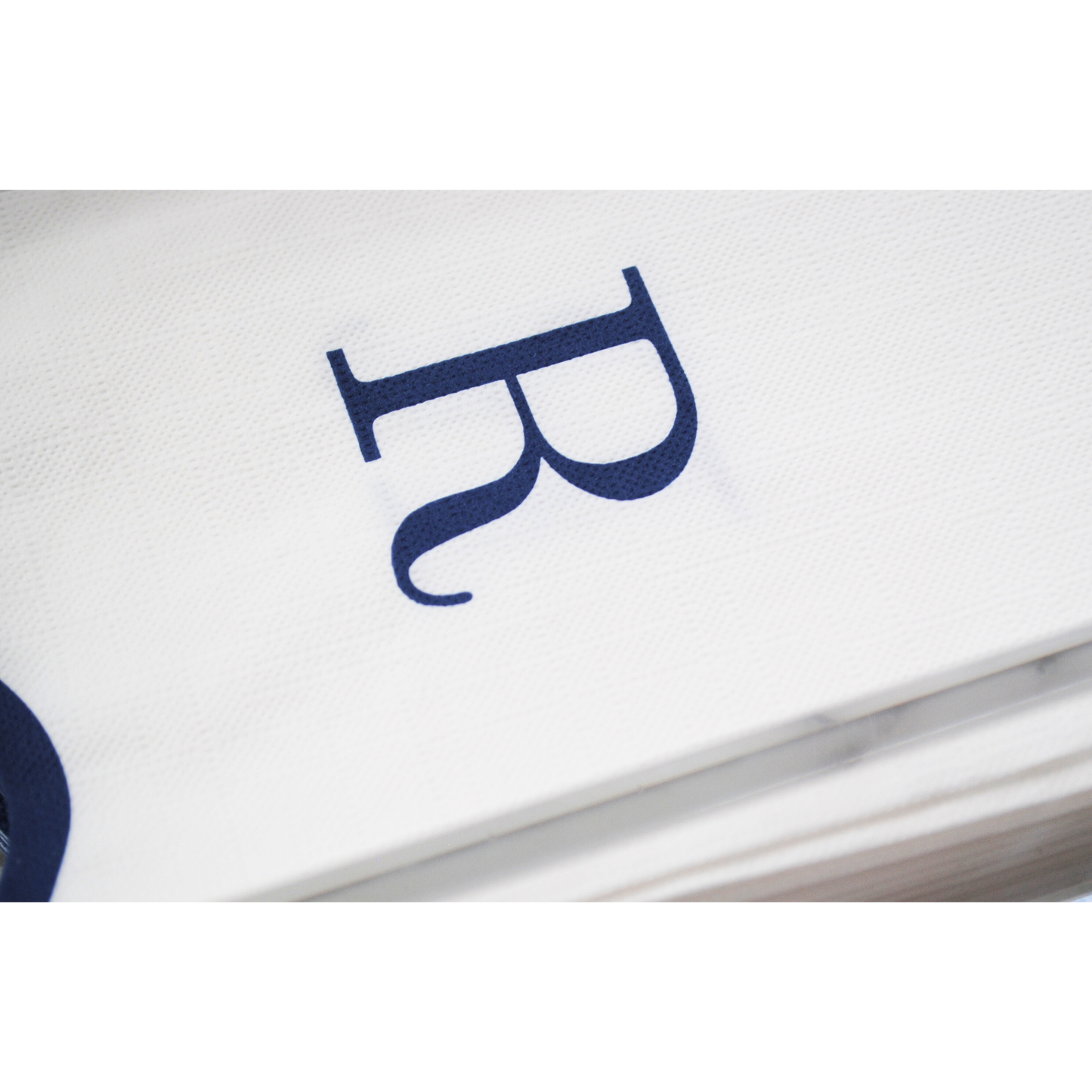 R Initials Letter Monogram Paper Napkins - Blue and White Scalloped